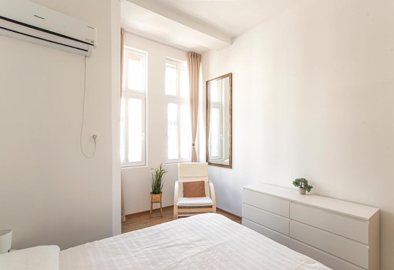 Supreme Luxury Top Central 1 Bedroom Apartment Sofia Exterior photo